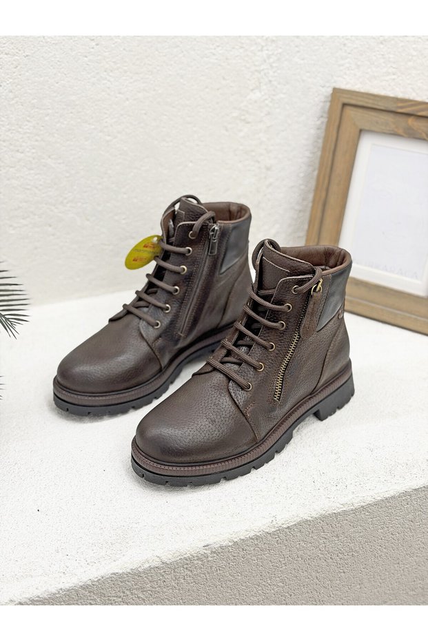 D25Kb-4250 Genuine Leather Boots with Zipper Detail