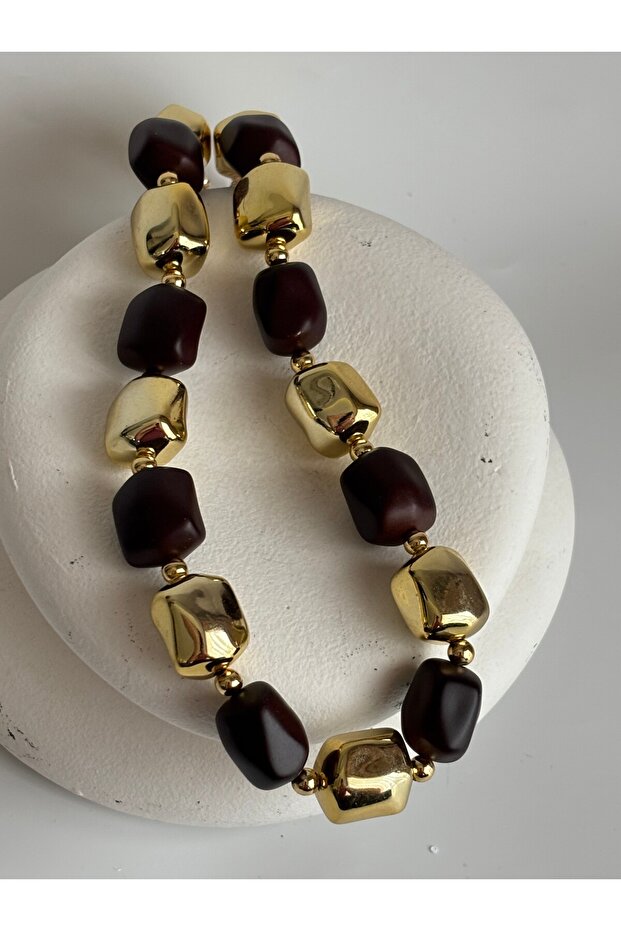Gold Color Brown Necklace (45 cm)