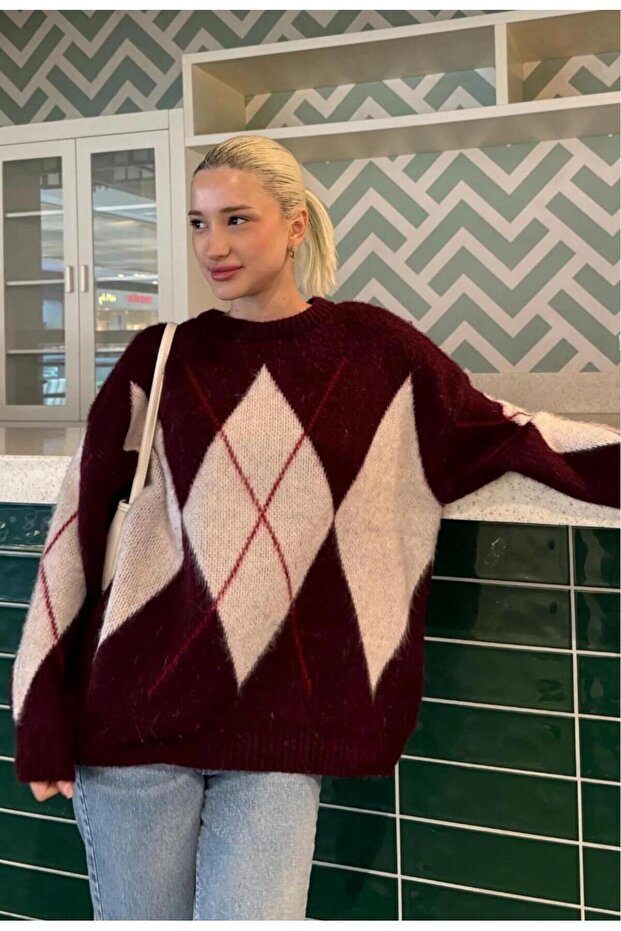 Crew Neck Diamond Pattern Knitwear Women's Sweater