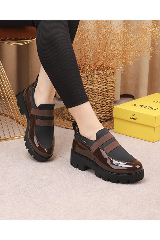 Perra Women's Brown Patent Leather Elastic Parachute Walking Shoes