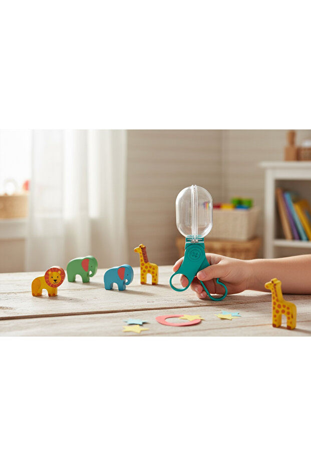 Montessori Grasping and Catching Material Balloon Scissors Green