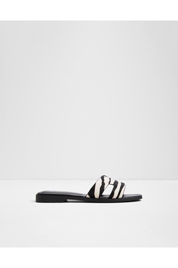 Itsandal / Flat Sandals