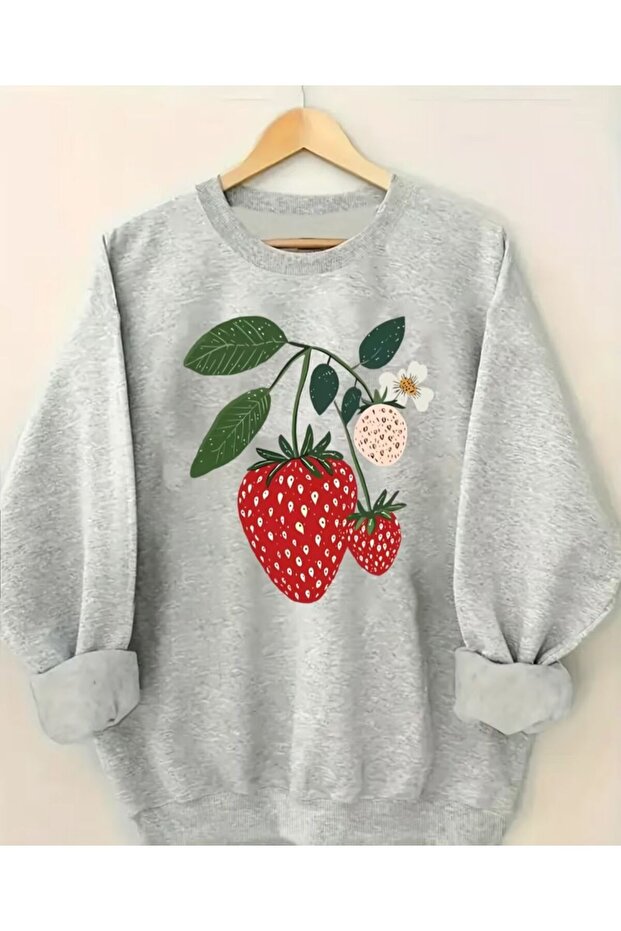 Strawberry Print Detailed Crew Neck Sweatshirt