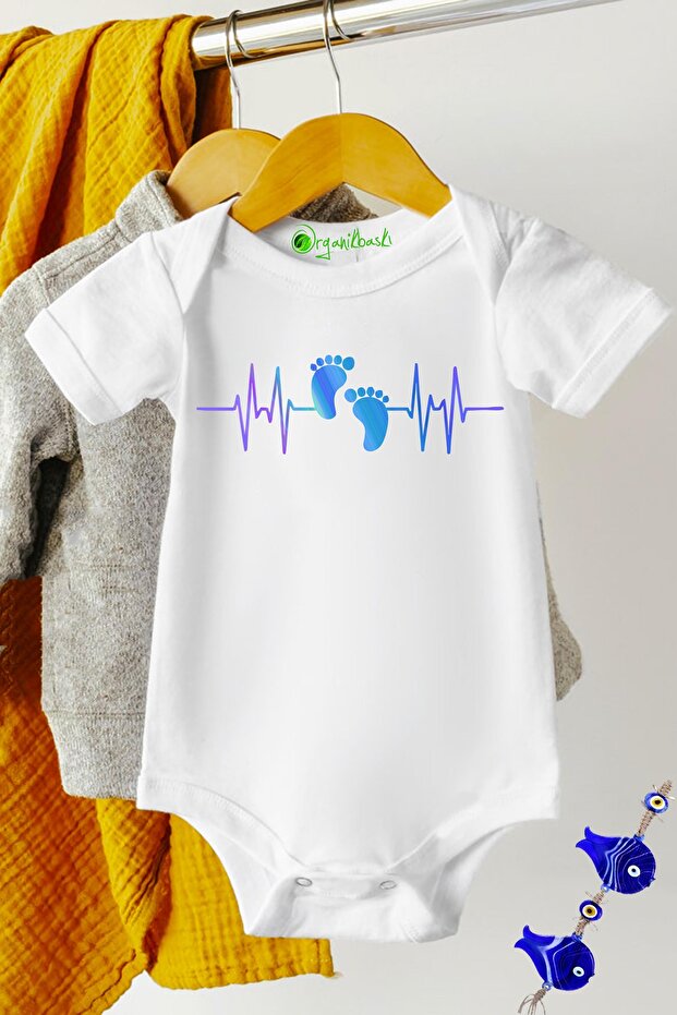 Short Sleeve Snap-On Baby Bodysuit with Little Feet Gift