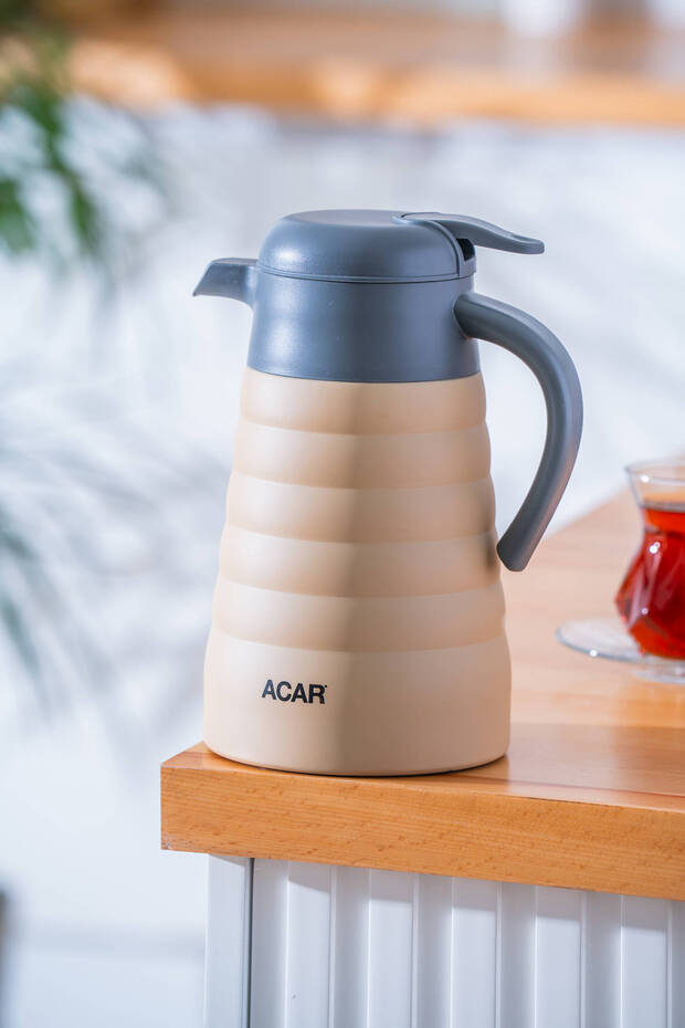 Karat X Stainless Steel Thermos with Knuckle Detail Beige - 1.5 L