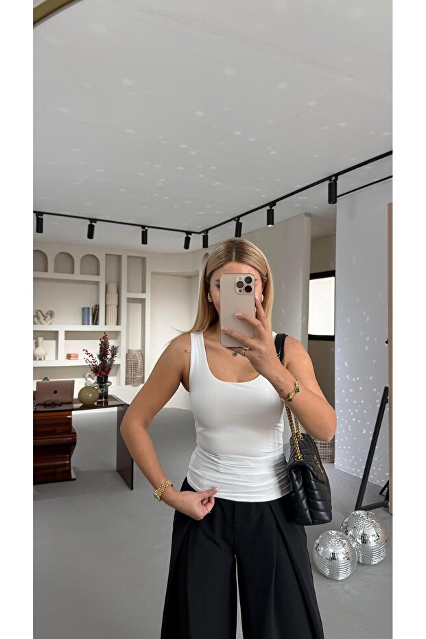 Square Neck Stretch Fabric Basic White Blouse - 2