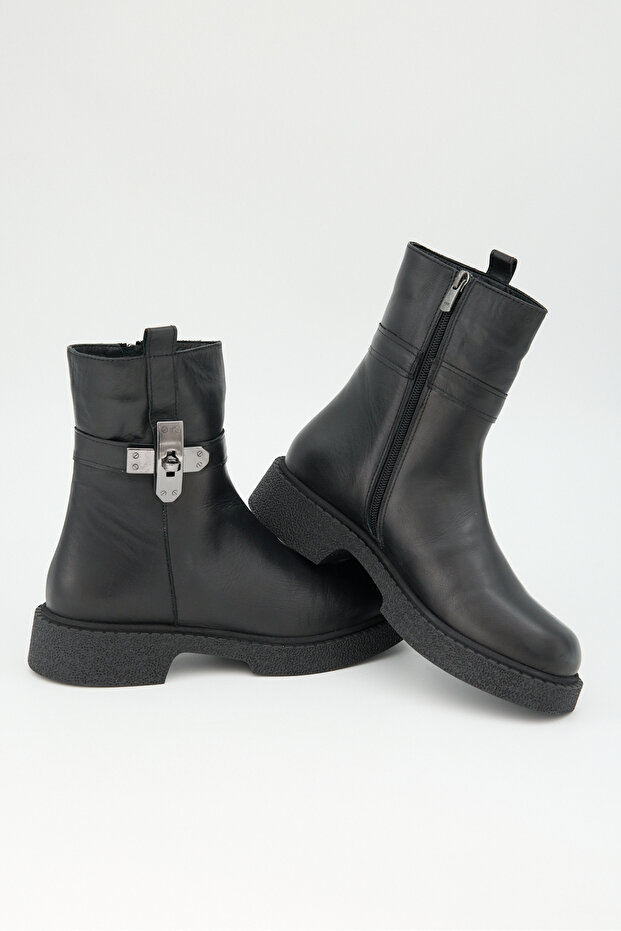 Women's Black Genuine Leather Buckle Zippered Thick Sole Boots