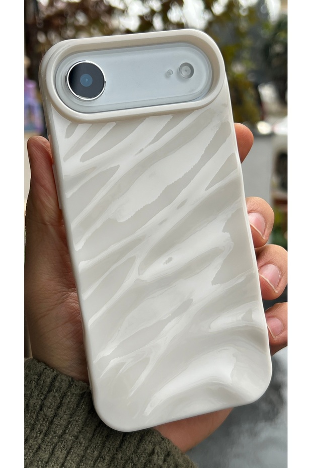 iPhone 17 Air - Wavy Protective Silicone Soft Glossy Case — Color: White