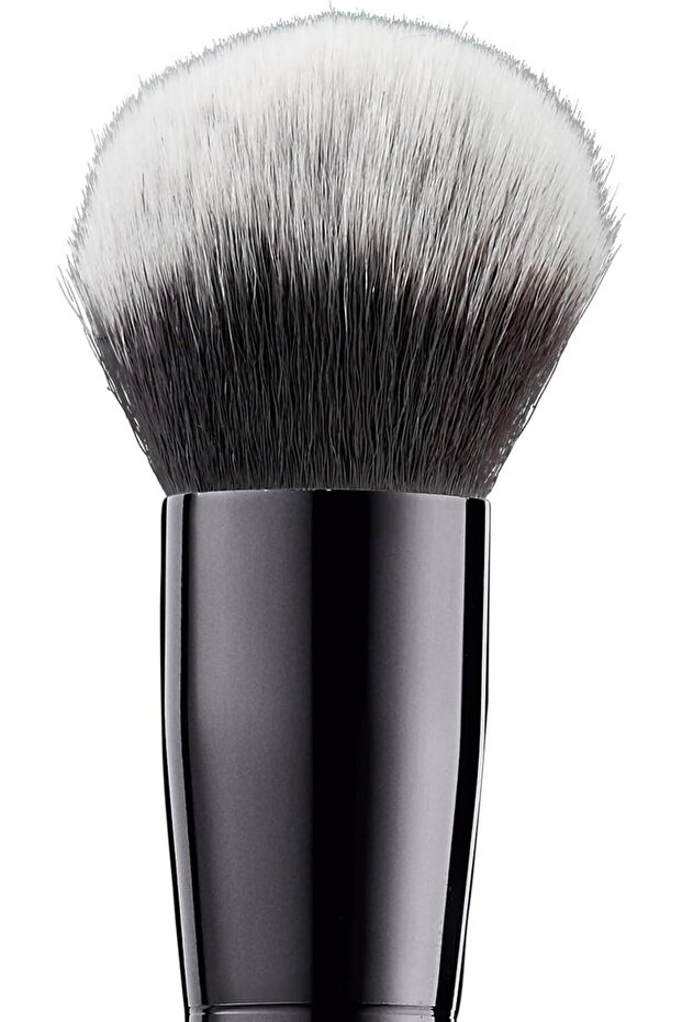 e.l.f. Buffing Foundation Brush, Tapered Makeup Brush For A Seamless-Looking Finish & Even Coverage