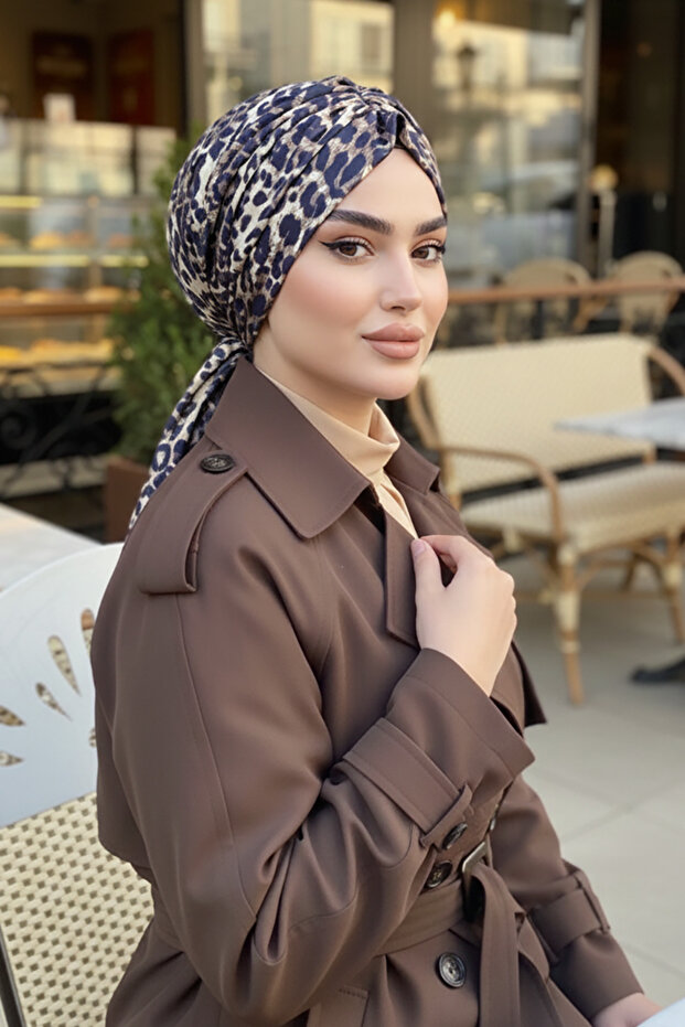 قبعة بمشبك بنمط الفهد باللون البني - 3