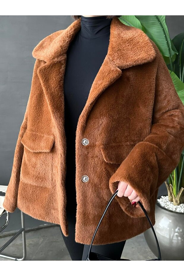 سترة طويلة من الريش مع جيوب باللون البني - 2