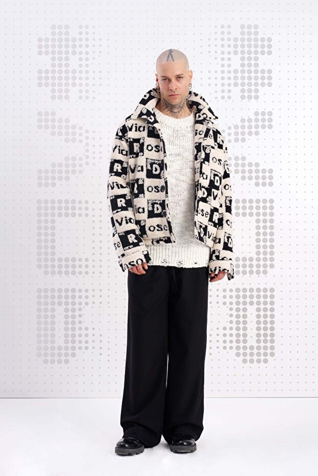 سترة ماكينزي باللون الأسود الإيكروي - 1