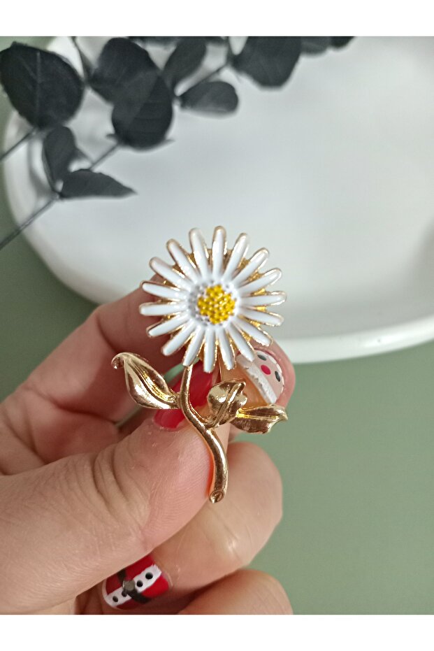 Beyaz Papatya Broş - 3