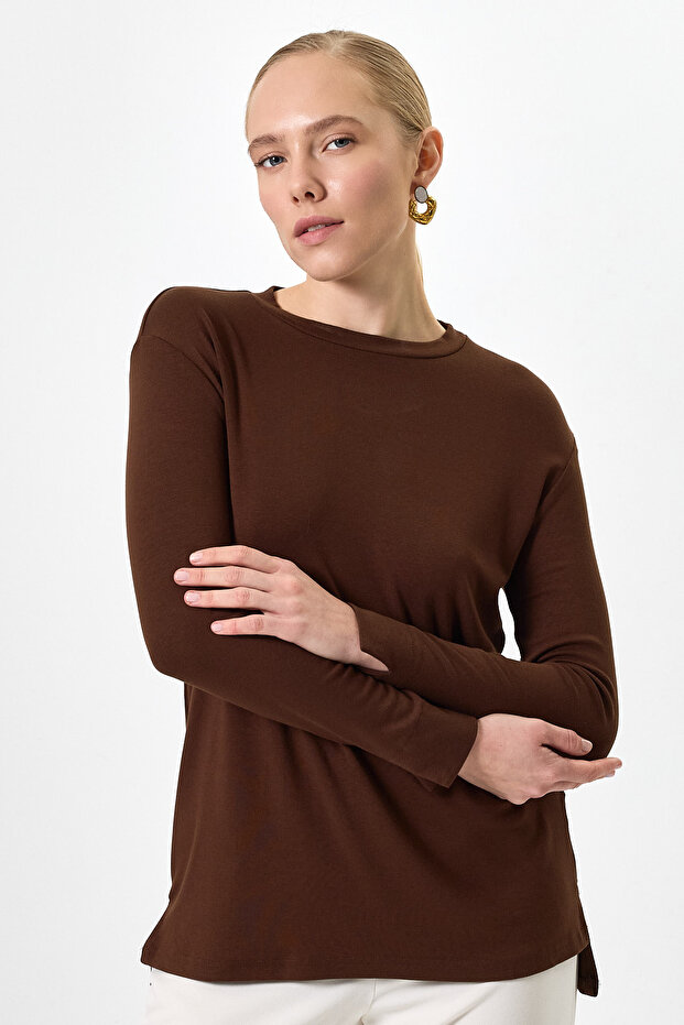 قميص بني برقبة دائرية شق تونيك 8229A - 2