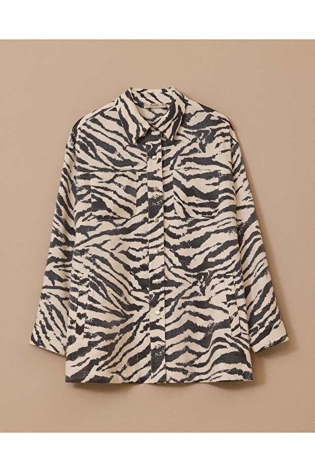 قميص منقوش بنقشة الحمار الوحشي مع تفاصيل الجيب - 7