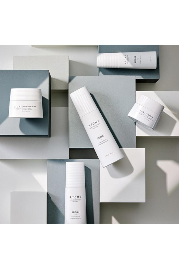 Atomy the Fame Set Elasticity, Radiance, and Intense Moisture Anti-Blemish in One Box