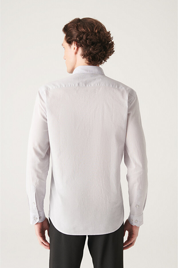 Hellgraues Herrenhemd aus 100 % Baumwolle, dünnes, weiches Hemd mit Knopfkragen E 002206 - 4