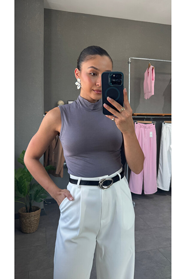 Dark Gray Sleeveless Half Turtleneck Long Women's Blouse