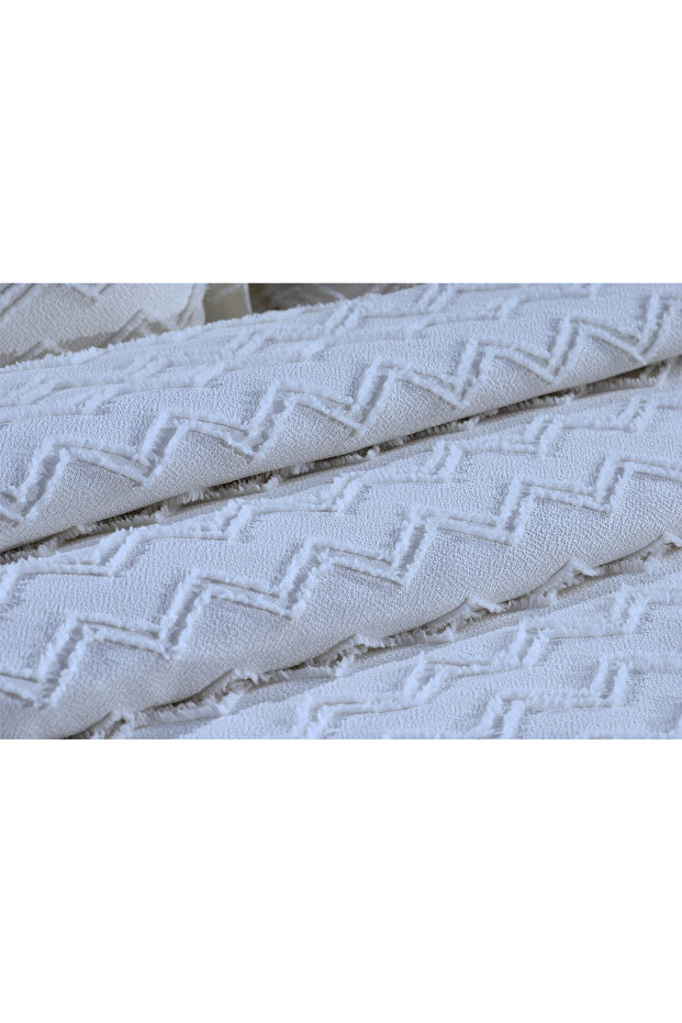Zigzag Pattern 2 Piece Single Bedspread - 2