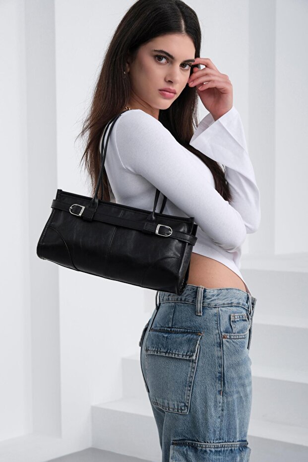 Enyola Vintage Baguette Bag Black