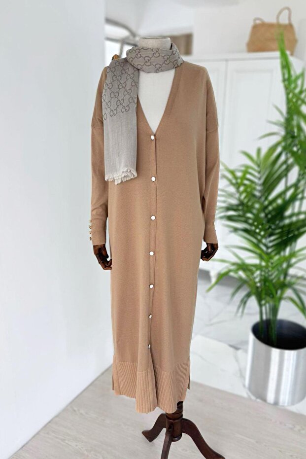 كارديجان حجاب مرسيريزد بأزرار طويلة - بني حليبي