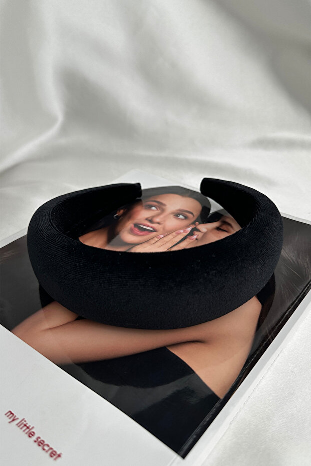 Siyah Düz Bombeli Kadife Taç - 4