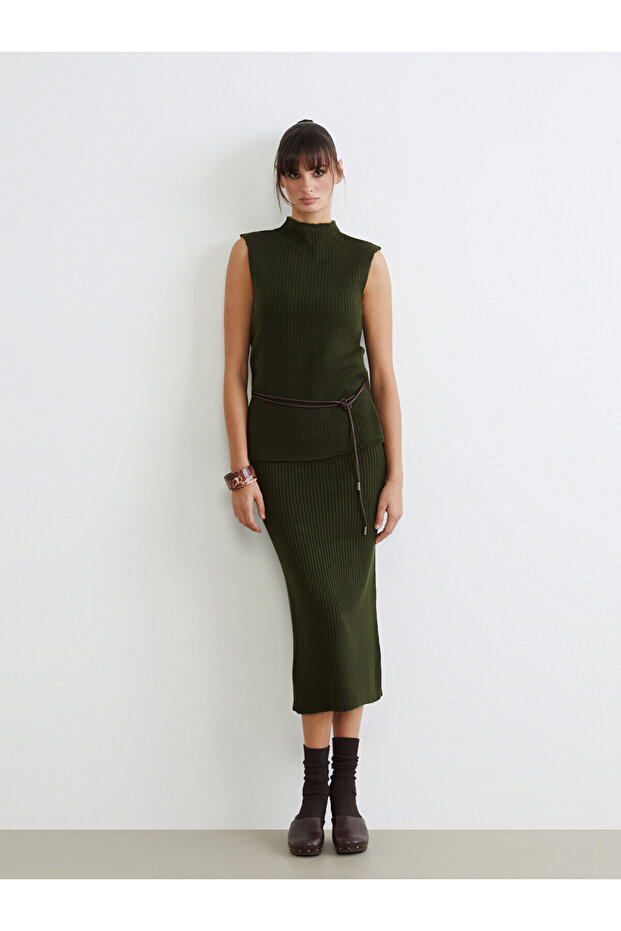 Khaki Slim Fit Slit Skirt