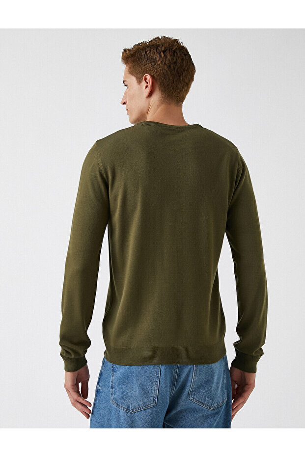 Basic Sweater Crew Neck - 4
