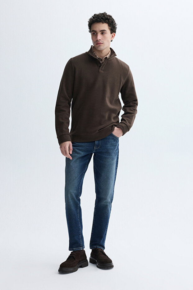 DÜĞMELİ DİK YAKA SWEATSHIRT - 4
