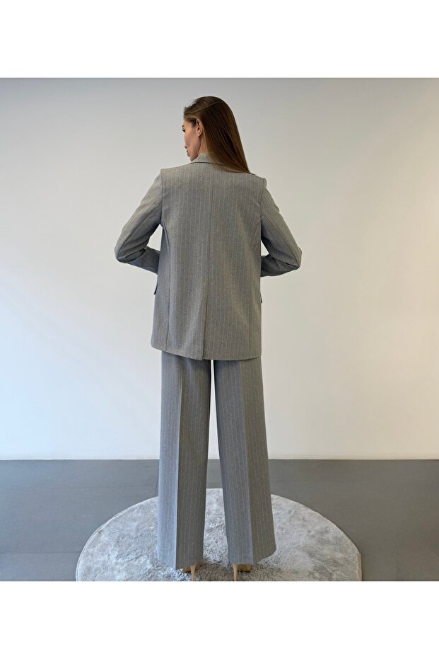 Prémium női csíkos szürke kabát, mellény és nadrág 3 részes szett – Modern irodai elegancia - 7