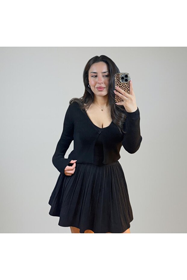 Siyah Pileli Etek - 2