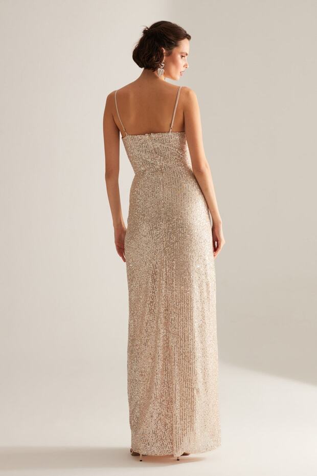 Askılı Degaje Yaka Yırtmaçlı Pullu Dore Gece Elbisesi - 5