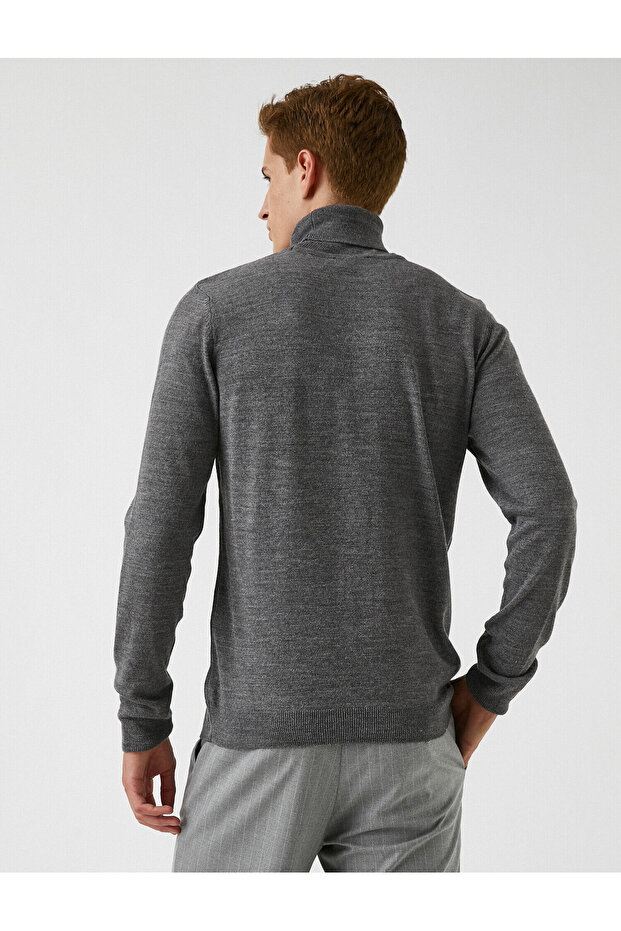 Turtleneck Sweater Basic - 4
