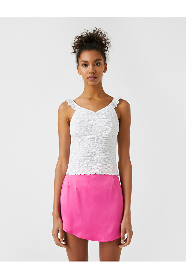V-Neck Frilly Undershirt - 3