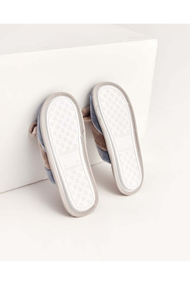 Kadın Figürlü Ev Terliği - MAFİN - 3