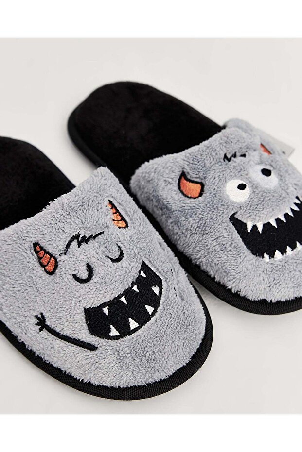 Çocuk Figürlü Terlik - MONSTRA - 2