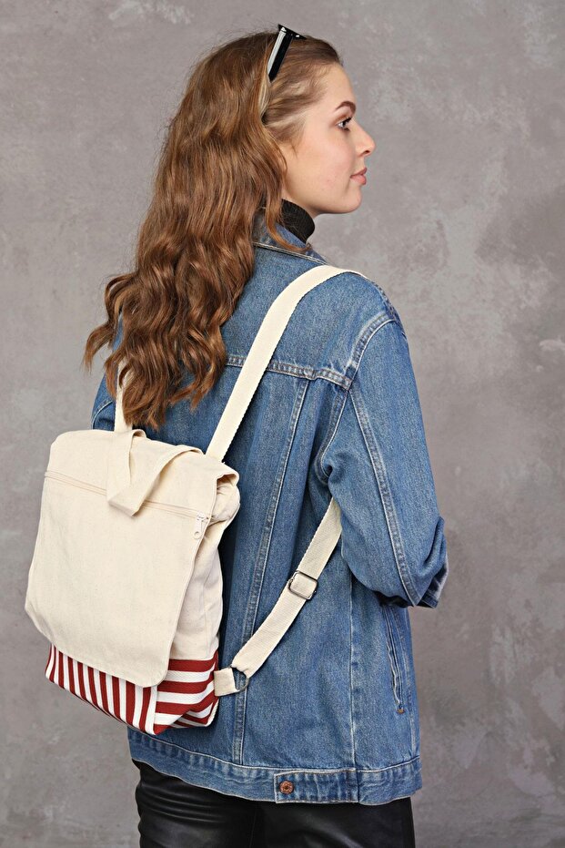 حقيبة ظهر من القماش المنسوج باللون الأحمر - 5