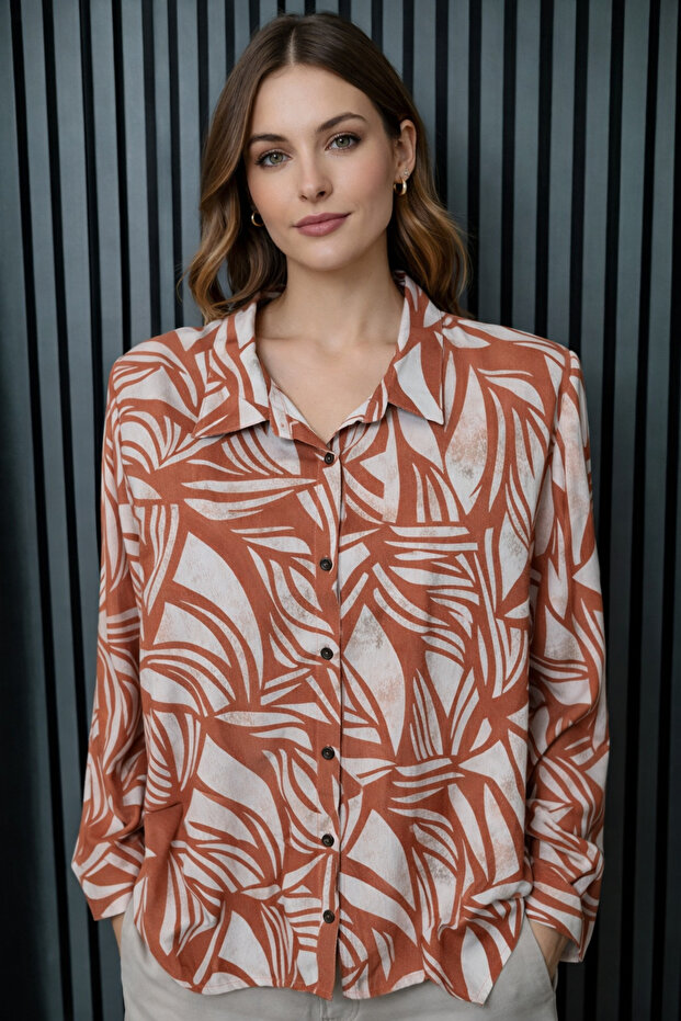 قميص كريب كوبي كبير الحجم بنمط Palm Rust