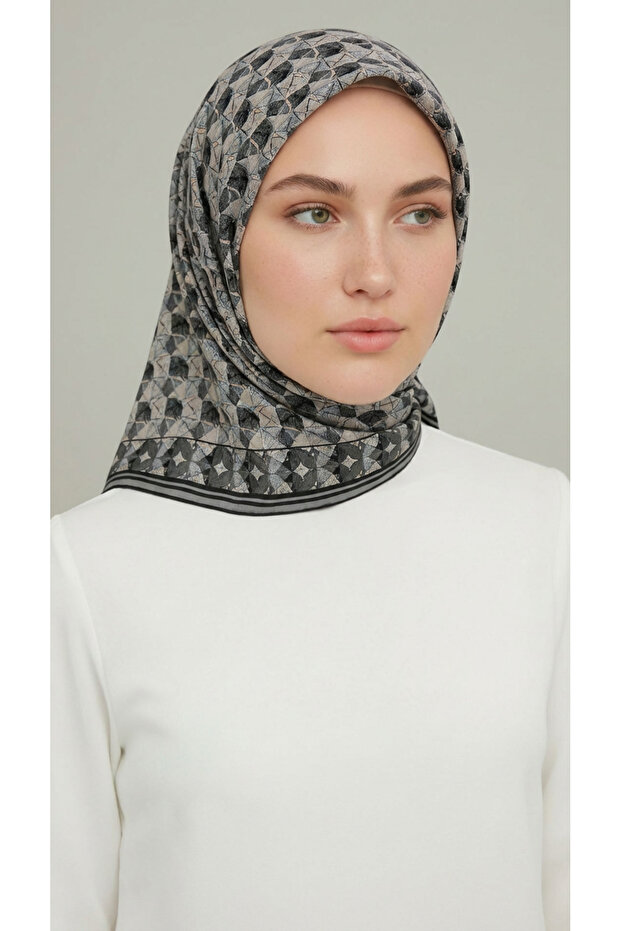 وشاح من الرايون بنمط هندسي - رمادي - 6