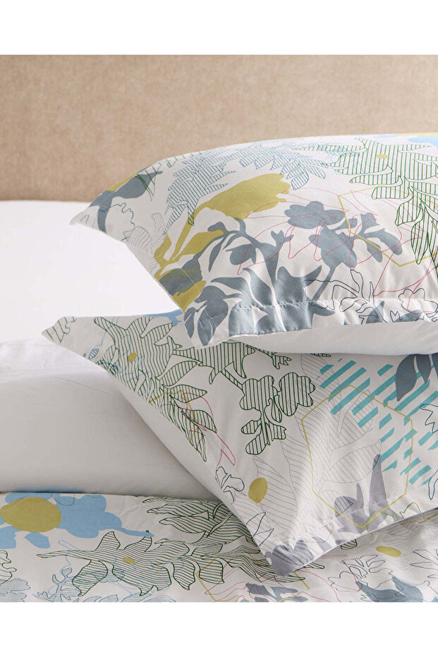 Multicolour 4 Piece Leaf Printed Comforter Set (Double Size) - 4