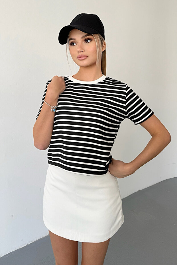 Women's Crew Neck Short Sleeve Striped Sweatshirt Black - Ms0001301