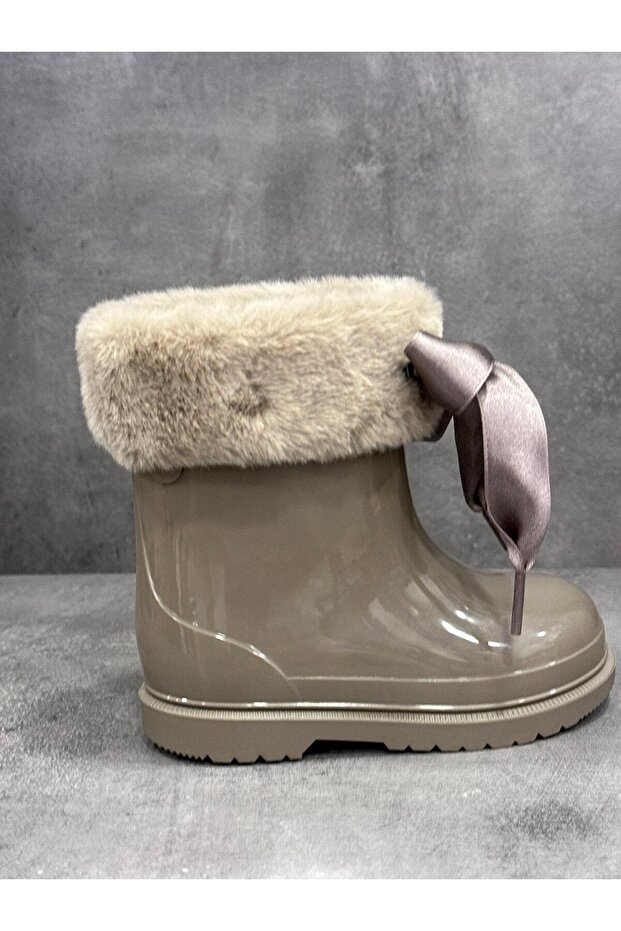 WATERPROOF RAIN BOOT - 2