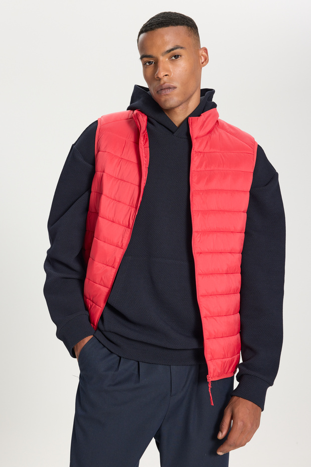 Red Inflatable Windproof Portable Warm Fiber Ultra-Light Vest with Bag - 1