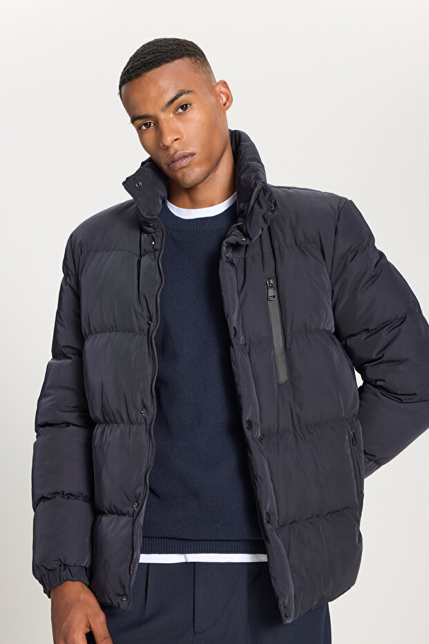 Navy Blue Standard Fit Regular Cut Mock Neck Zipper Detailed Side Pocket Puffer Jacket
