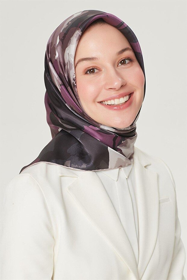 Silk Scarf Nostalgia - 8534-34 Plum Twill