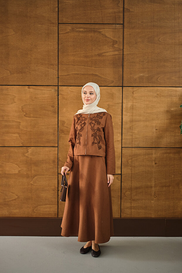 Women's Embroidered Nubuck Detail Suit Brown
