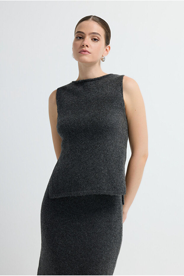 Kolsuz Triko Süveter - 1