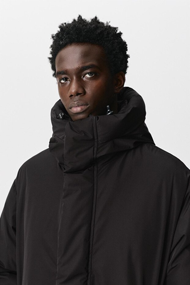 Kapüşonlu şişme kaban - 5