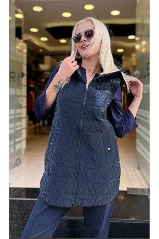 Hooded stone pocket snap detail vest