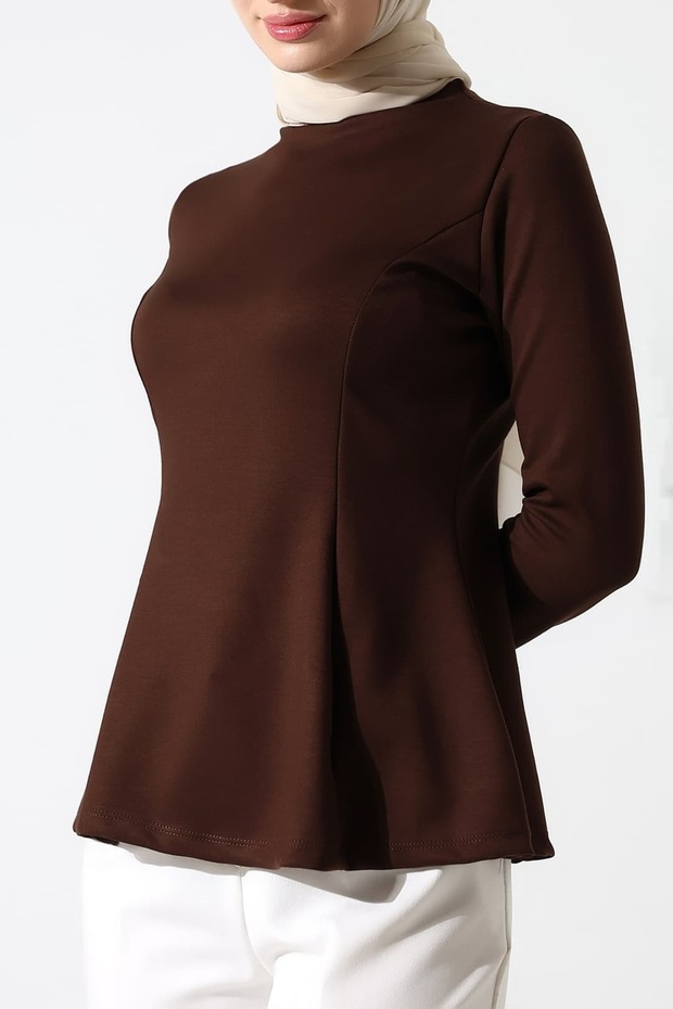 بلوزة بوليفيسكون بياقة قائمة – يومية ومريحة - 2